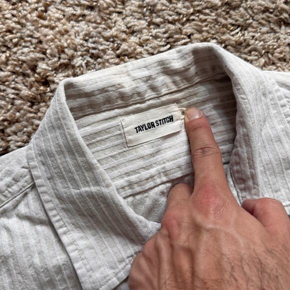 $125 Taylor Stitch Hawthorne SS Button Up Shirt Natural Stripe Men’s Size 42 / L - Picture 4 of 9